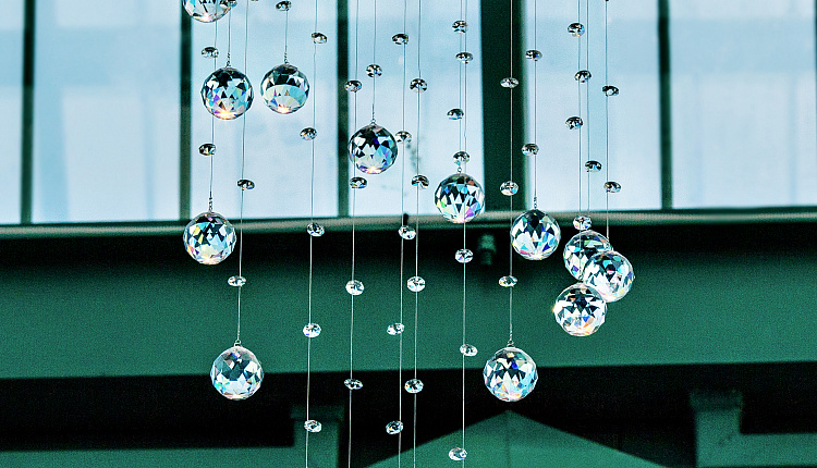  Favourite освещает знаковые пространства Москвы