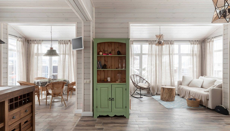 Светильники Favourite в частном проекте на Сиреневой улице 