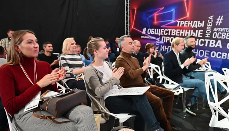 Победители конкурса создай люстру Favourite