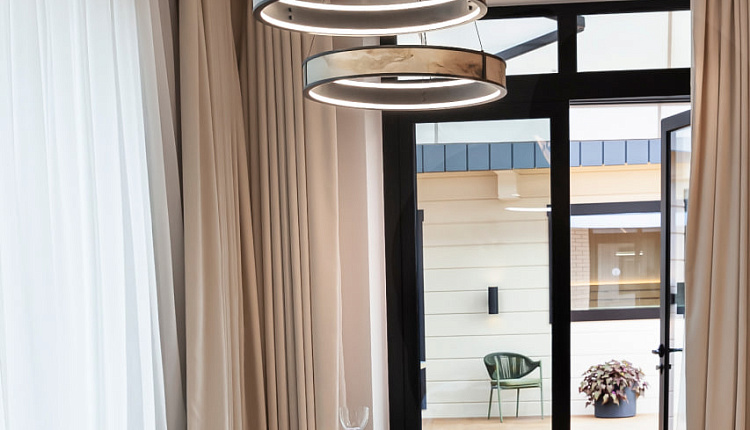 Главный партнёр по свету на выставке Open Village 2025